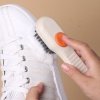 Descubre el Cepillo para Zapatos con Depósito de Jabón Líquido: ¡Tu Nuevo Superhéroe de Limpieza!